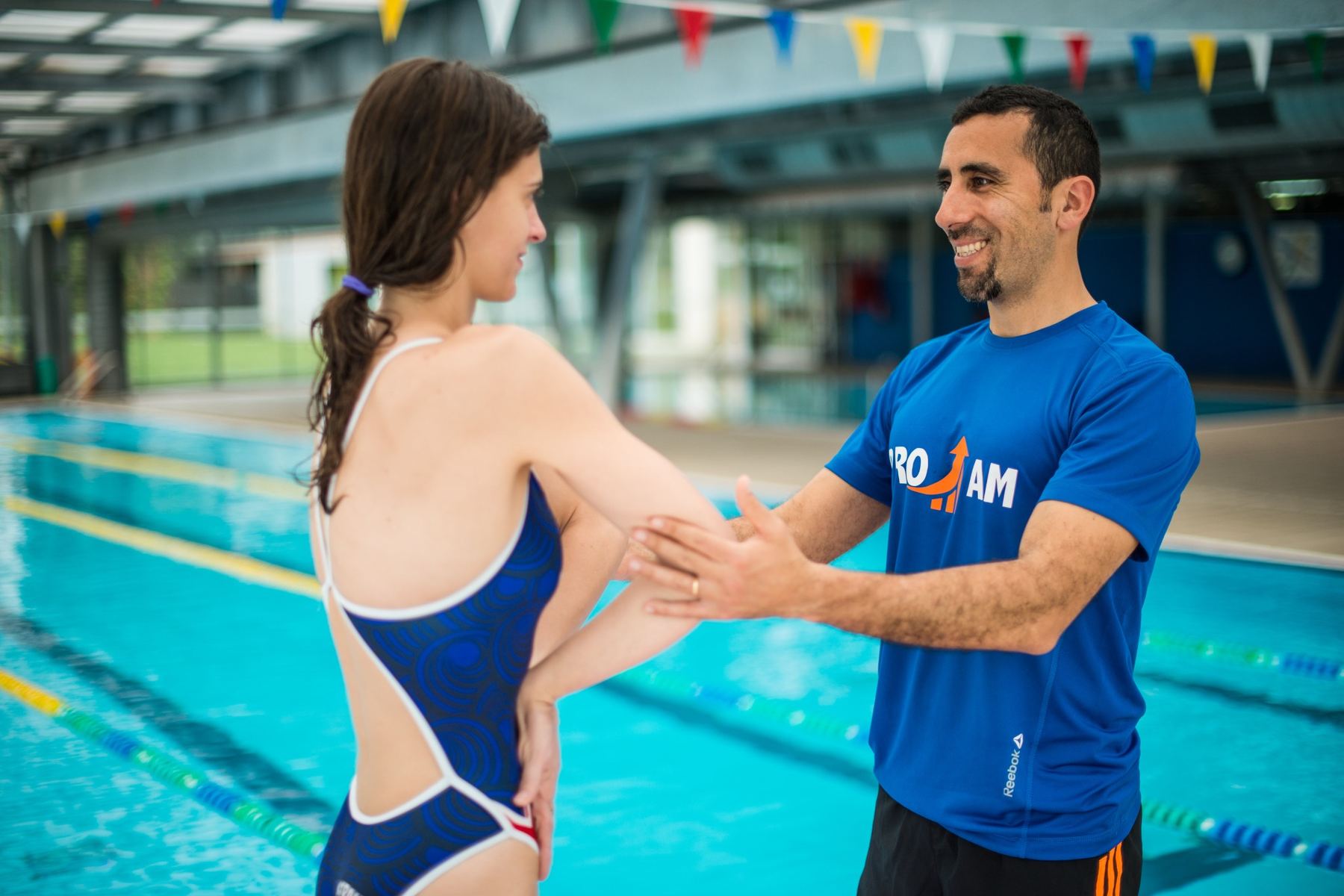 Acompañamiento humano en SwimLab